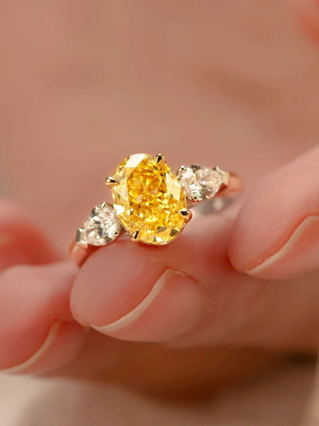 Luxury 2 Carat Yellow Moissanite Ring