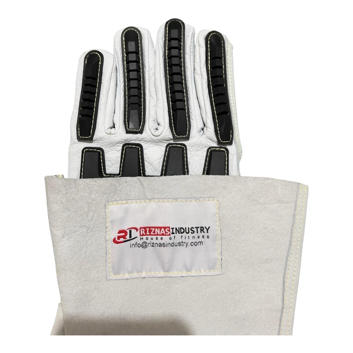 Schutzhandschuh mit Aufprallschutz.